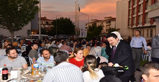 Başkan Avcı, Belediye personeli ile iftar sofrasında buluştu