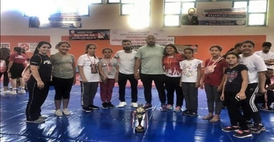 Türkiye Şampiyonları Karesi Belediyespor’dan