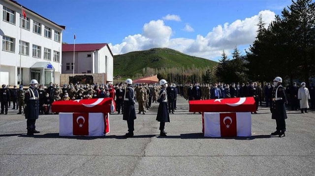 Bitlis’te şehit olan iki askerimiz için tören düzenlendi