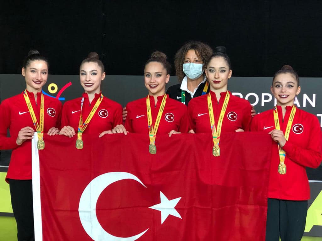 Ritmik Cimnastikte bir ilk! Kadın Milli Takımımız Avrupa şampiyonu oldu.