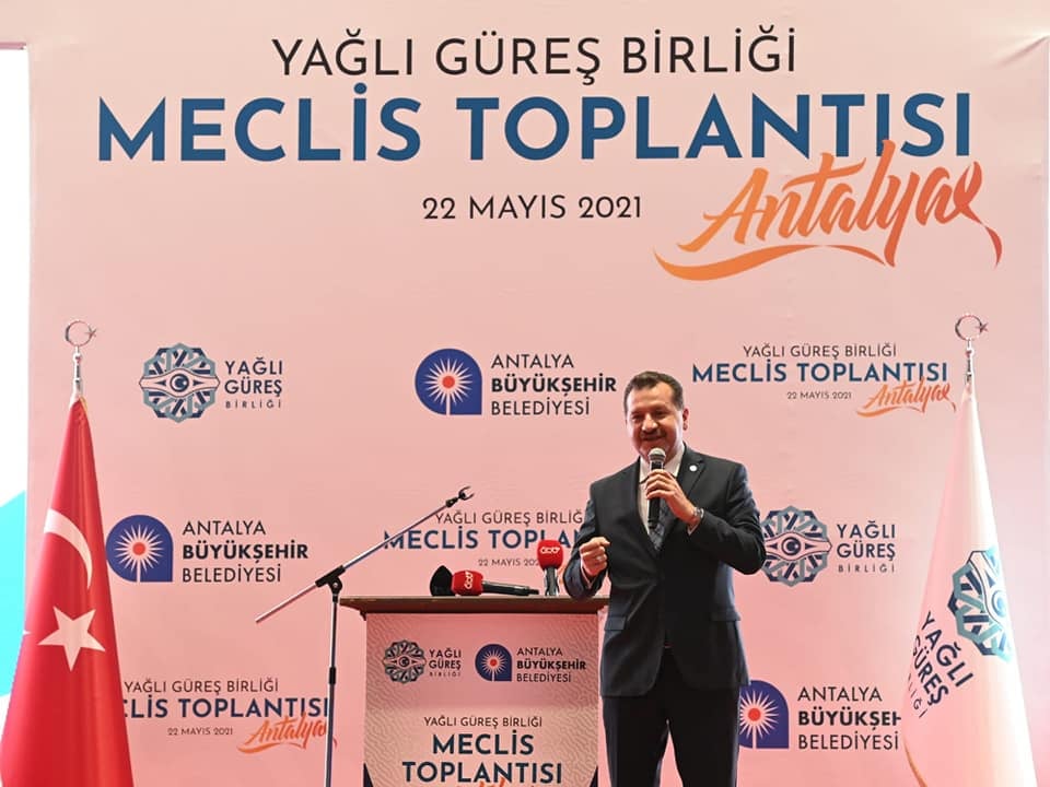 Yağlı Güreş Birliği Antalya’da toplandı YÜCEL YILMAZ YENİDEN BAŞKAN SEÇİLDİ