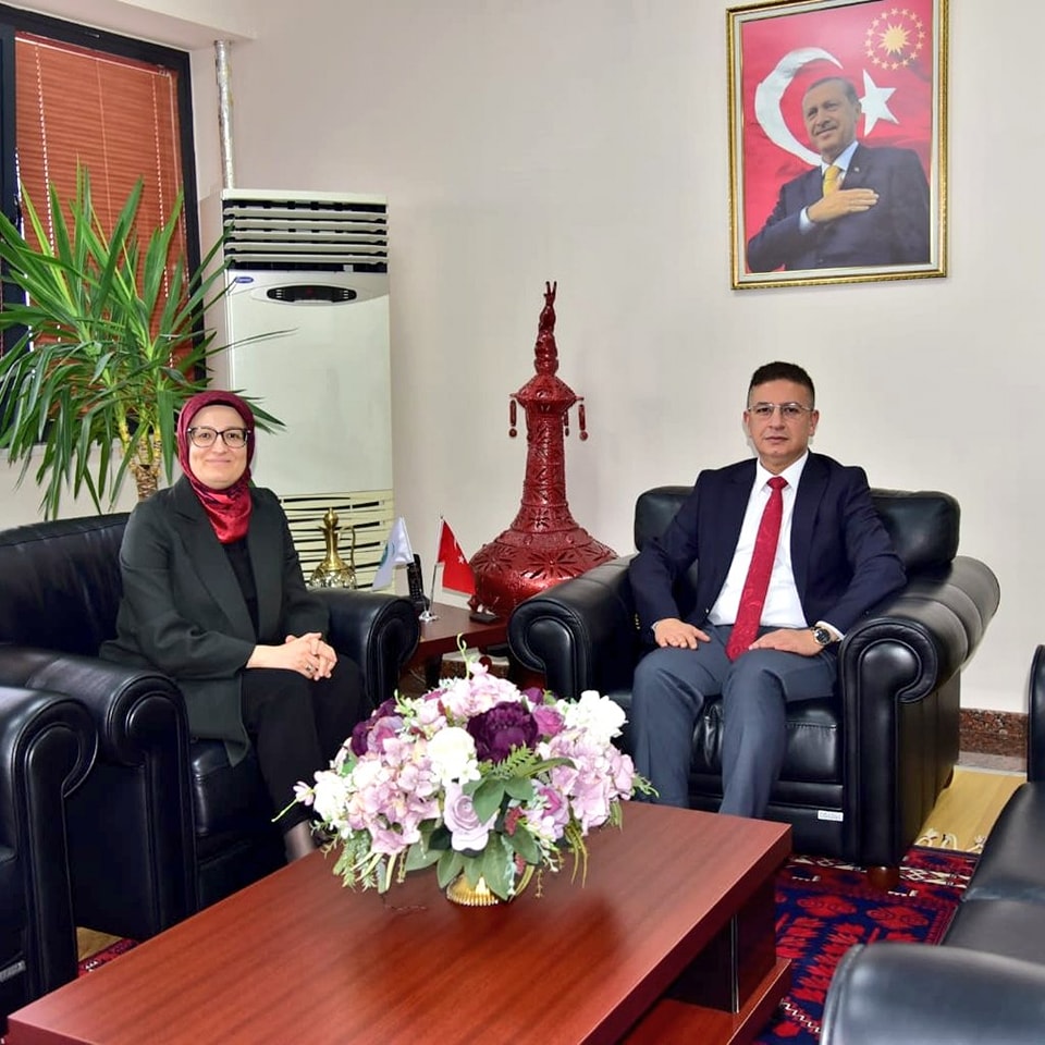 Milletvekili Belgin Gökçe Uygur Balıkesir Üniversitesi Rektörü Prof. Dr. İlter Kuş’u ziyaret etti