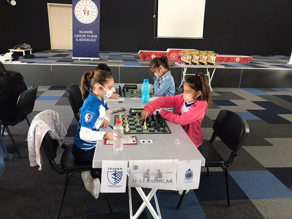 Türkiye Yıldızlar-Küçükler Takım Satranç Şampiyonası,