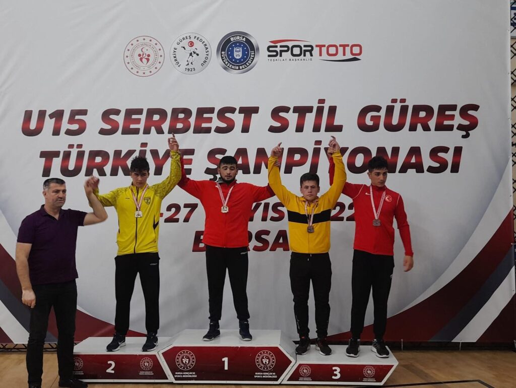 U15 Türkiye Şampiyonasında ilimizi temsil eden sporcuların büyük başarısı