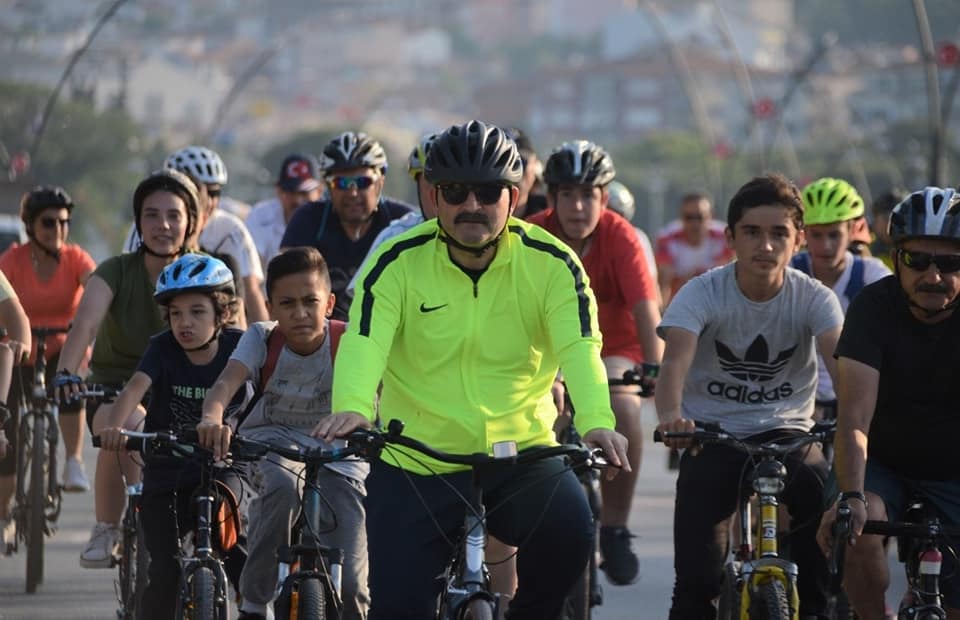 İl Emniyet Müdürü Hasan ONAR, Dünya Bisiklet Günü münasebetiyle düzenlenen etkinliğe katıldı.