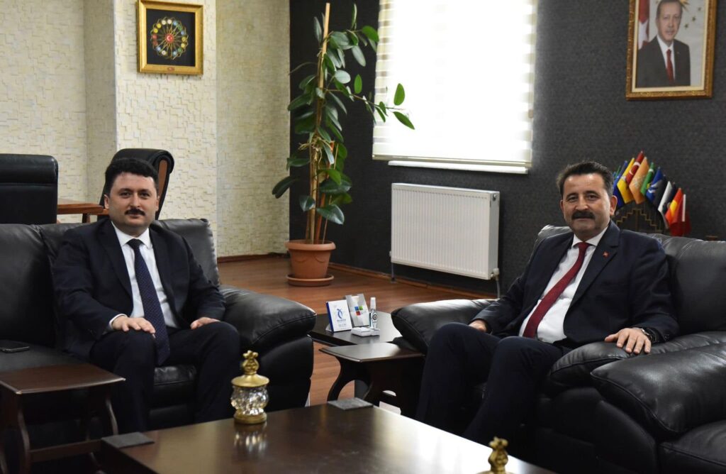Başkan Hasan AVCI Balıkesir İl Emniyet Müdürü Hasan Onar’ı makamında ziyaret etti 