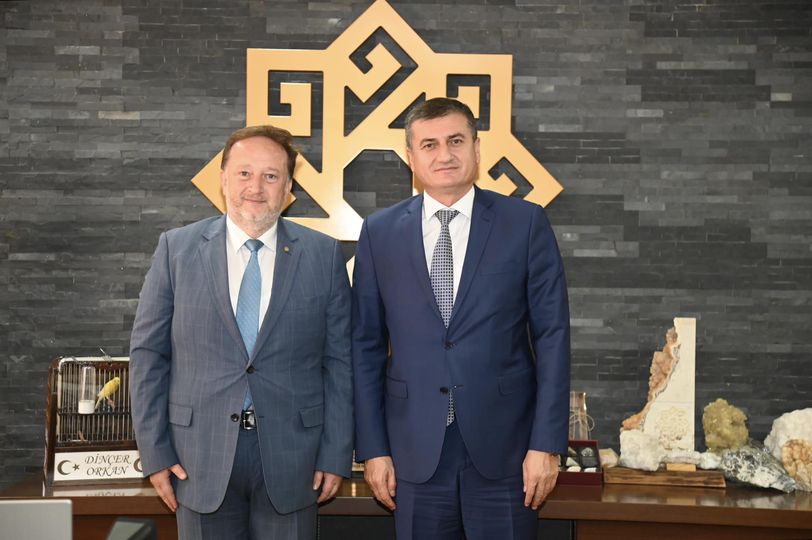 Cumhuriyet Başsavcısı Abdulkadir Akın Karesi Belediye Başkanı Dlnçer Irkan’ı ziyaret etti 