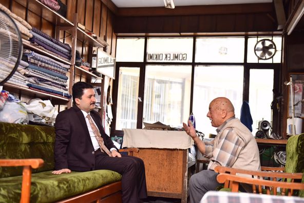 Altıeylül Belediye başkanı Hasan AVCI esnaf ziyaretlerini sürdürüyor
