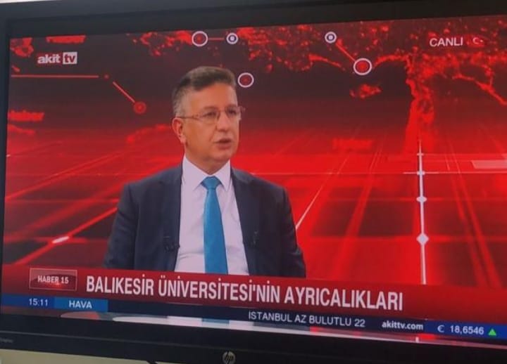 Rektör İlter Kuş Akit Tv’de canlı yayına katılarak üniversitemizi tanıttı.