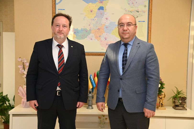 Karesi Belediye Başkanı Dinçer Orkan,İl Sağlık Müdürü Uz .Dr. Serkan Kadir Keskin’i ziyaret etti.