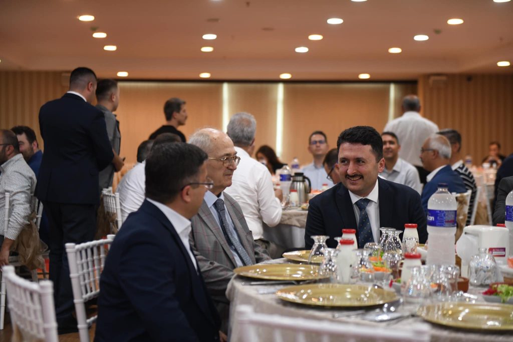 Altıeylül Belediye Başkanı Hasan AVCI  Balıkesir Üniversitesi Bilgilendirme Toplantısına katıldı