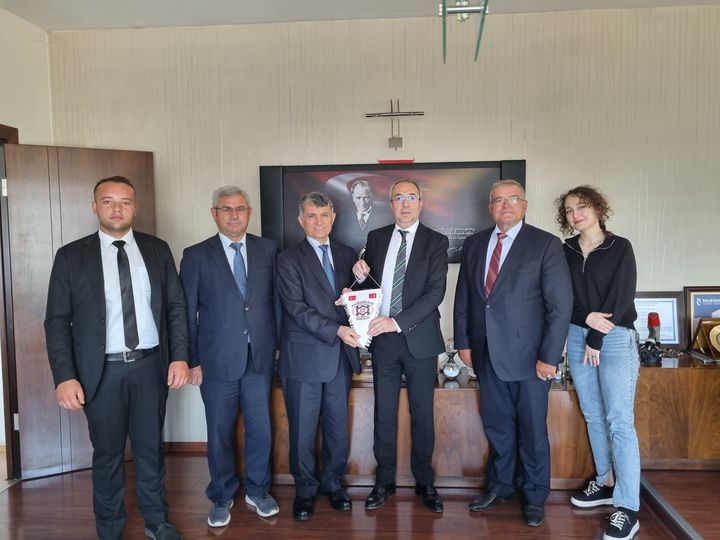 Ankara Balıkesirliler Derneği OSB Yönetim Kurulu Başkanı Hüseyin BEKKİ’yi ziyaret etti. 