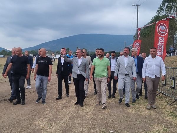 MHP Balıkesir milletvekili Ekrem Gökay Yüksel Karapürçek’te