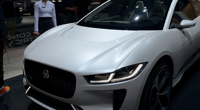 Yılın Otomobili Jaguar I-PACE oldu