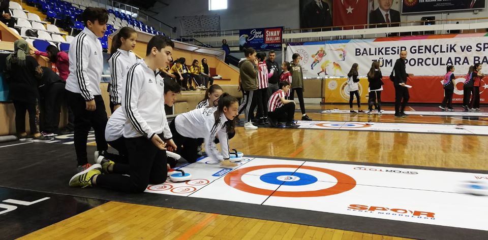 Okul Sporları Floor Curling Yıldızlar İl Birinciliği
