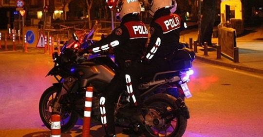 Motosikletli polisler suçlulara göz açtırmıyor