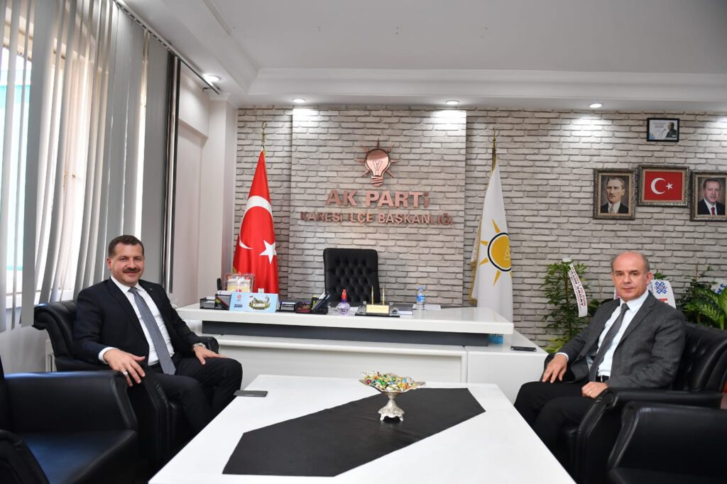 Balıkesir Büyükşehir Belediye Başkanı Yücel YILMAZ AK Parti Karesi İlçe Başkanı Yusuf Hocaoğlu’nu ziyaret etti. 