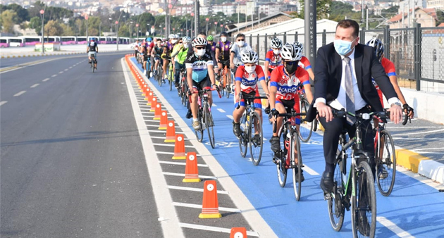 Başkan Yılmaz, 10 Büyükşehirin Bisiklet Etkinliğinin Startını Verdi
