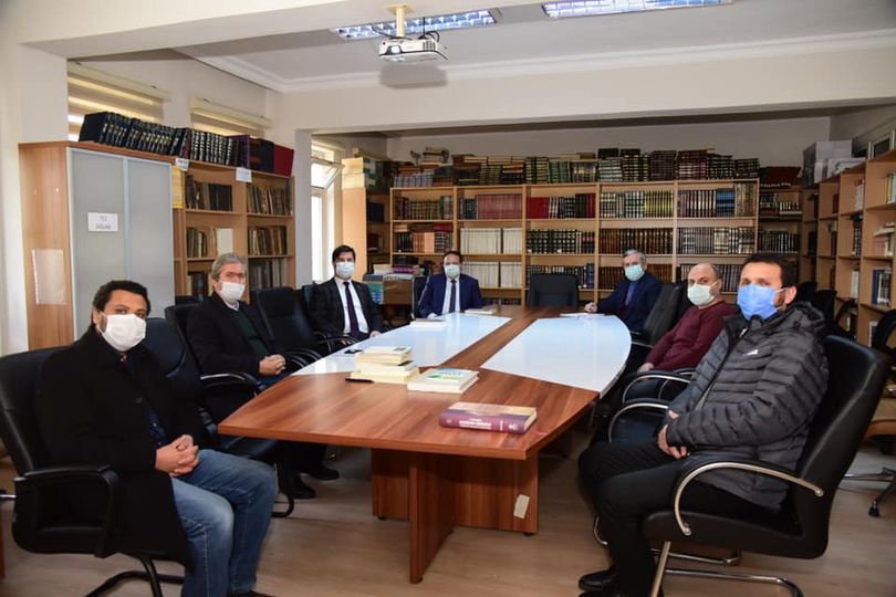 İlahiyat Fakültesi Dekanı Prof. Dr. Mehmet Bayyiğit’i ziyaret etti.
