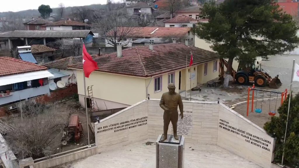 Kurtdereli Mehmet’in köyü karantinaya alındı