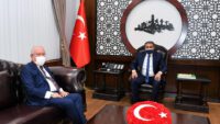 Karadağ’ın Balıkesir Fahri Konsolosu Dr. Akkan Suver Vali Hasan Şıldak’ı ziyaret etti.