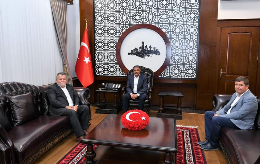 Yargıtay Onursal Başkanı İsmail Rüştü Cirit Vali Hasan Şıldak’ı ziyaret etti.