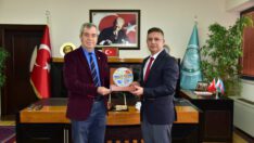 Bodrum Balıkesirliler Derneği Başkanı Halim Ceyhan BAÜN Rektörü İlter Kuş’ı ziyaret etti.