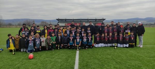 Okullar arası Futbol Küçük Erkekler İl Birinciliği ödül töreni ile sona erdi
