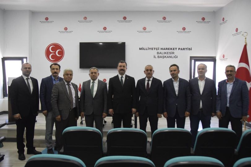 Türk Sağlık Sen. Genel Başkan Yardımcıları  Balıkesir MHP’yi ziyaret ettiler