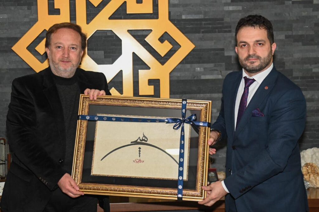 Karesi Belediye Başkanı Orkan Marmara Kafkas ve Gürcü Dernekleri Federasyonu’nu belediyede ağırladı