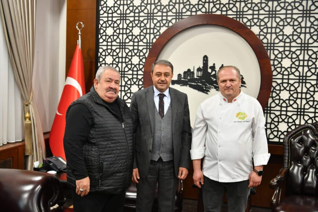 Türkiye Aşçılar ve Pastacılar Birliği As Başkanı Mahmut Dolmacı Vali ŞILDAK’ı ziyaret etti