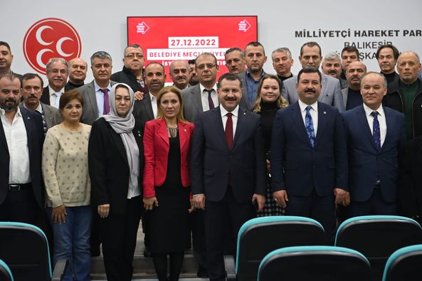 Balıkesir Büyükşehir Belediye Başkanı Yücel YILMAZ MHP Meclis Üyeleriyle bir araya geldi