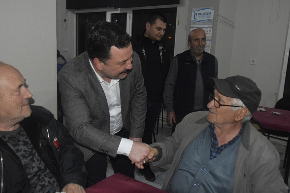 MHP Balıkesir milletvekili aday adayı Ekrem Gökay Yüksel Kuvay-ı Milliye mahallesinde