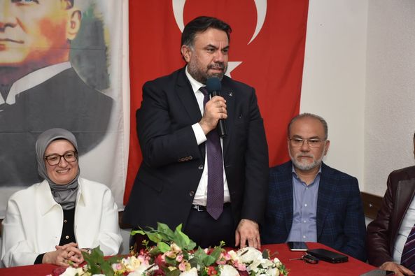 AK Parti Balıkesir İl Başkanı Ekrem Başaran İzmir’de Balıkesirlilerle buluştu