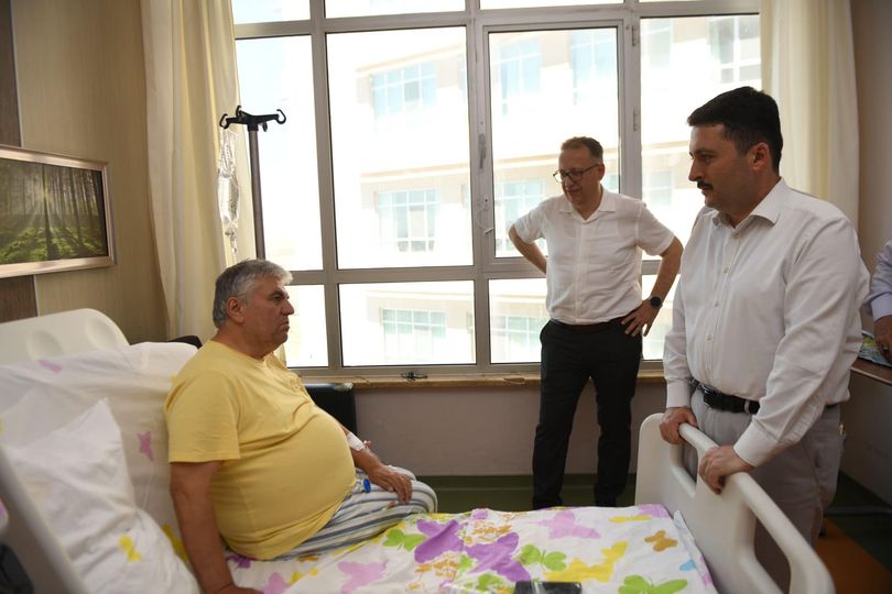 Rahatsızlanan Altıeylül Belediye Başkan Yardımcısı Fikret Kocaman hastahanede tedavi altına alındı