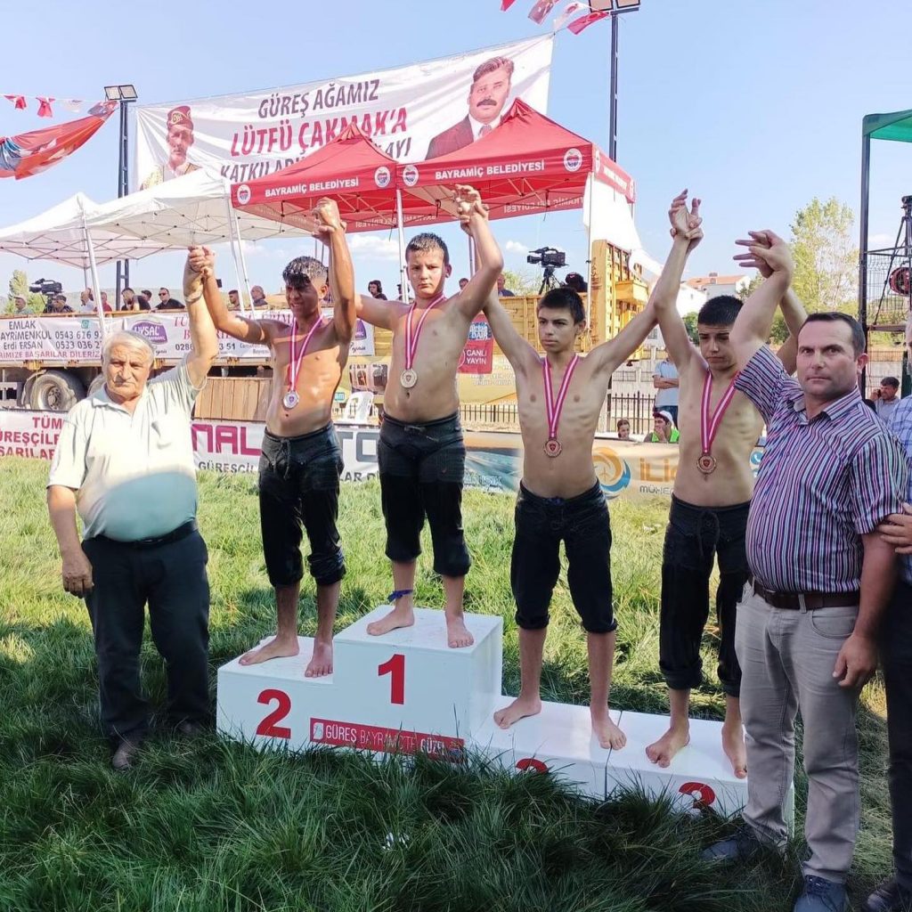 alıkesir Büyükşehir Belediyespor Kulübü güreşçilerinin başarısı