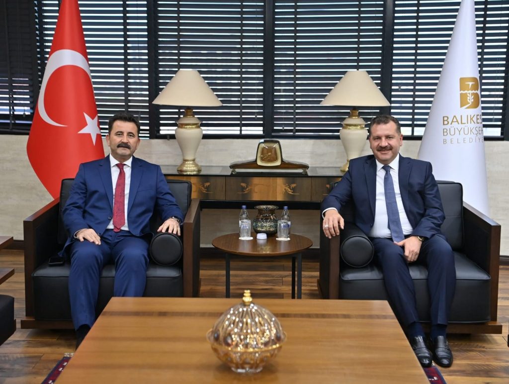 İl Emniyet Müdürü Hasan ONAR, Büyükşehir Belediye Başkanı Yücel YILMAZ’a veda ziyaretinde bulundu.