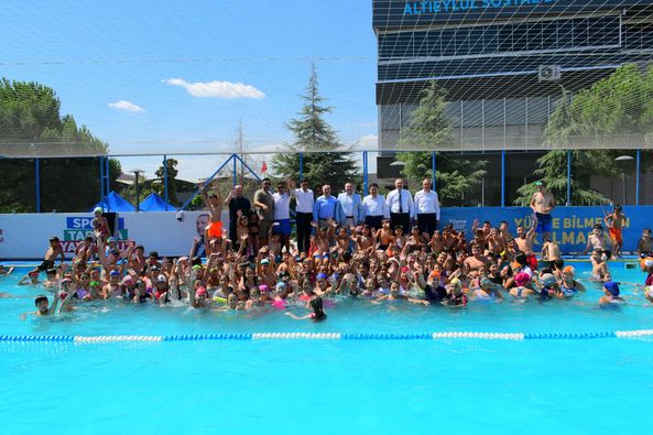 #YüzmeBilmeyenKalmasın projesi ile binlerce çocuğumuz yüzme öğrendi..