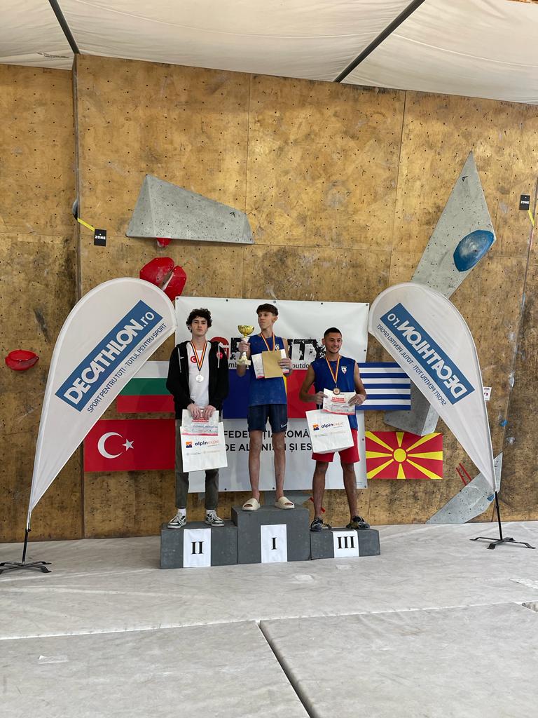 Balkan şampiyonasında ilimiz sporcusu Muhammed Oğuz Kağanoğlu gümüş madalya kazandı.