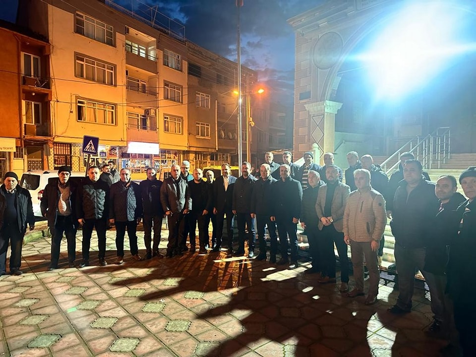 MHP Altıeylül İlçe Başkanlığı çorba ikramı düzenledi