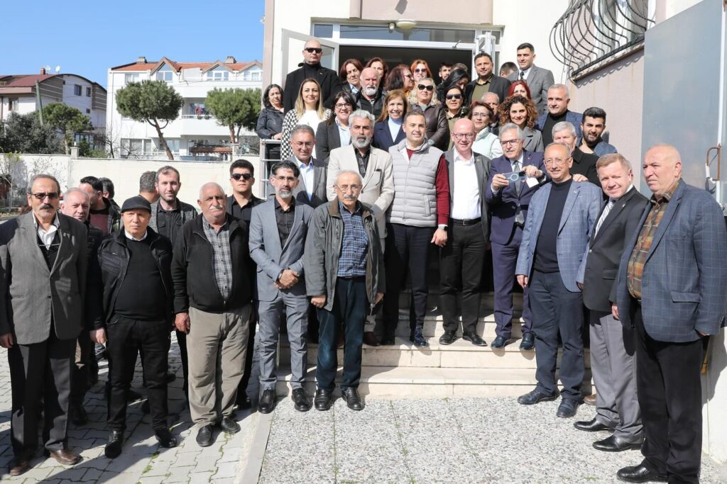 Ahmet AKIN Alevi Kültür Dernekleri Bandırma Şubesi Cemevi’ni ziyaret etti