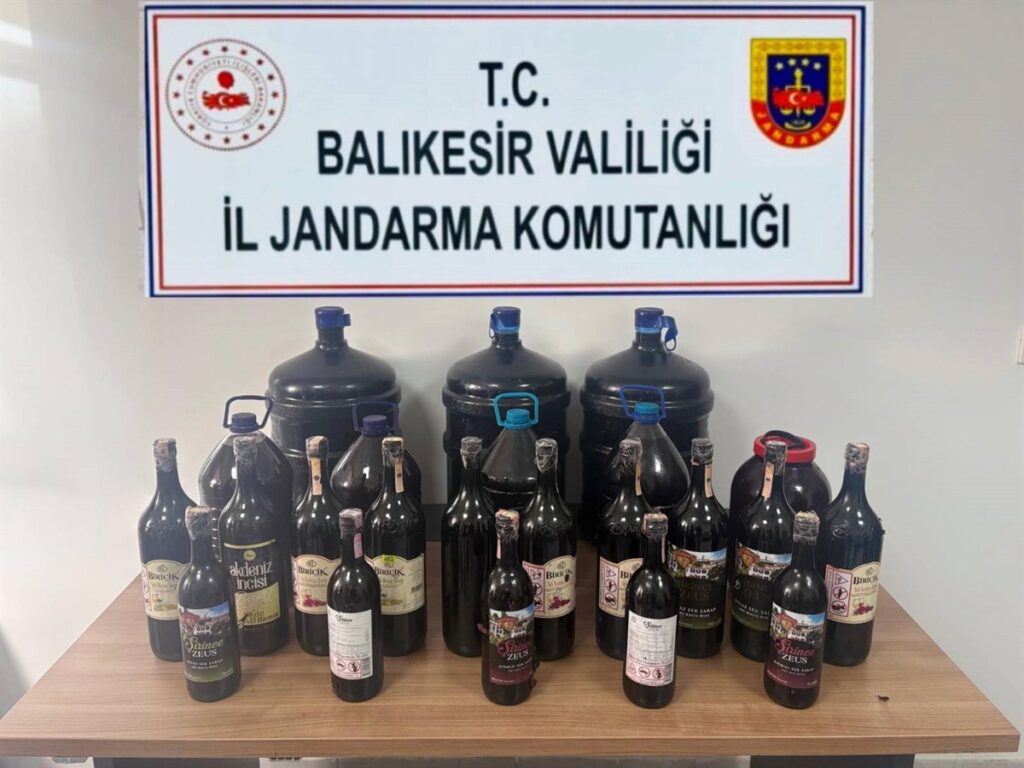 SAHTE ALKOL ELE GEÇİRİLDİ