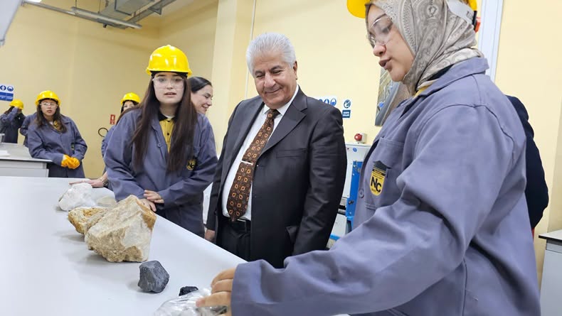 Balıkesir İl Millî Eğitim Müdürü Selehattin Kal, İvrindi’de Okulları Ziyaret Etti